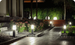 Lampy ogrodowe stocjące Merida Full LED - Super jasne światło